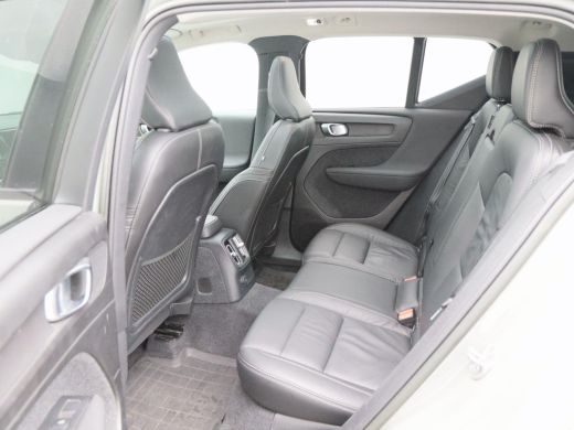 Volvo  XC40 1.5 T5 Plug-in hybrid Ultimate Dark | Harman Kardon | 360&deg; Camera | Trekhaak | Panoramadak | Lede... ActivLease financial lease