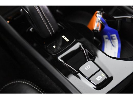 Volvo  XC40 1.5 T5 Recharge R-Design *1ste Eigenaar*Panoramadak*Trekhaak* ActivLease financial lease