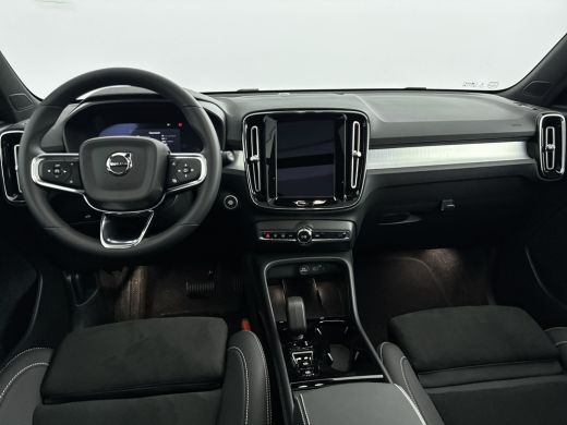 Volvo  XC40 B4 Plus Dark | 19" | Leder/Nubuck | Panoramadak | 360 Camera | Pixel LED | Getint Glas | Harman K... ActivLease financial lease
