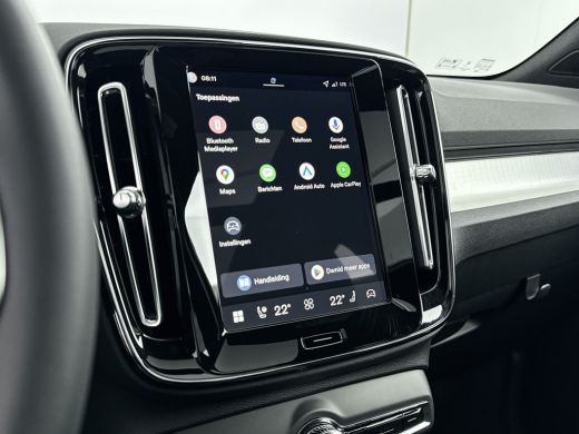 Volvo  XC40 B4 Plus Dark | 19" | Leder/Nubuck | Panoramadak | 360 Camera | Pixel LED | Getint Glas | Harman K... ActivLease financial lease