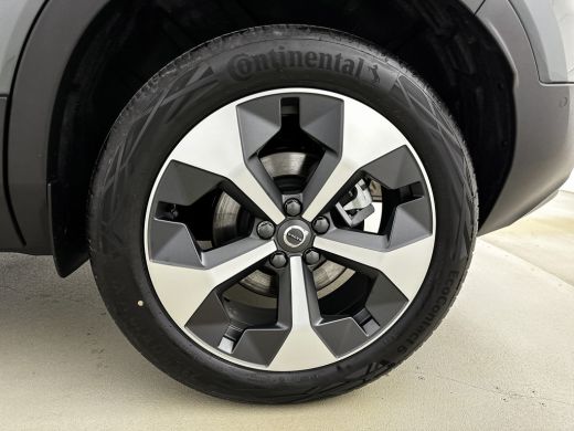 Volvo  XC40 B4 Plus Dark | 19" | Leder/Nubuck | Panoramadak | 360 Camera | Pixel LED | Getint Glas | Harman K... ActivLease financial lease