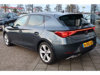 Seat Leon 110PK 1.0 TSI FR Business Intense | Achteruitrijcamera | Cruise control adaptief | Dodehoek detectie