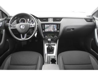 Skoda Octavia Combi 1.0 TSI Ambition Combi *1ste Eigenaar*Navigatie*DAB*Trekhaak*