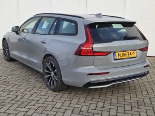 Volvo  V60 2.0 T6 Plug-in hybrid AWD Plus Dark | Trekhaak | 360cam | Harman Kardon |