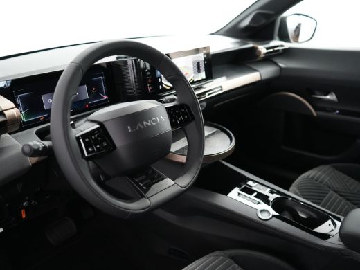 Lancia Ypsilon LX Automaat ActivLease financial lease