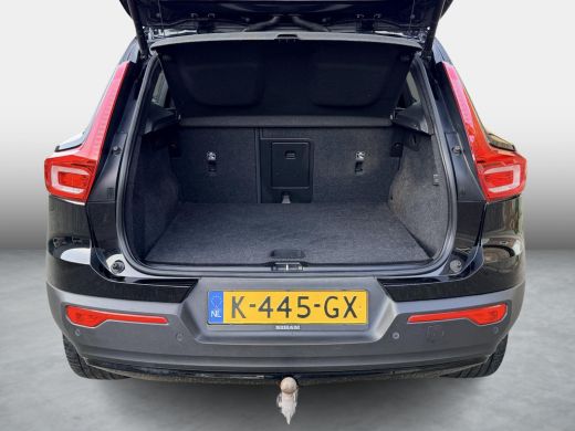Volvo  XC40 Recharge P8 AWD R-Design SoH 92,7% / Trekhaak / Xenium-pakket / IntelliSafePRO-pakket / 20 Inch R... ActivLease financial lease