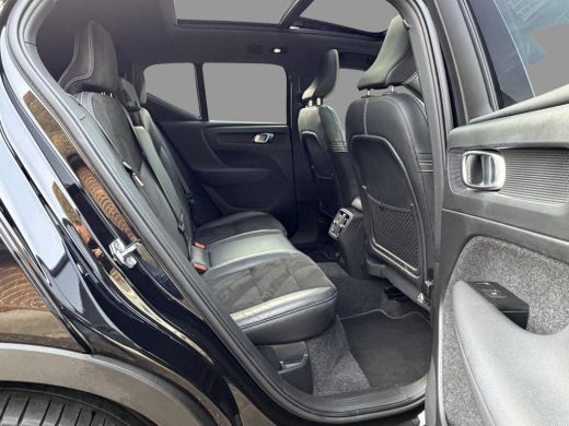 Volvo  XC40 Recharge P8 AWD R-Design SoH 92,7% / Trekhaak / Xenium-pakket / IntelliSafePRO-pakket / 20 Inch R... ActivLease financial lease