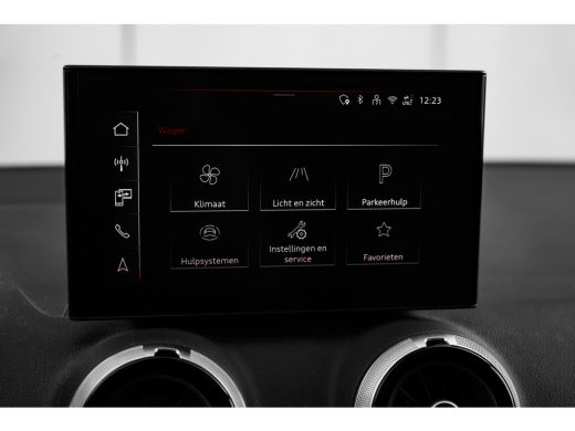 Audi Q2 35 TFSI S Edition 150pk | Matrix LED Koplampen | Comfort sleutel | Parkeerhulp Achter | Privacy Glas ActivLease financial lease