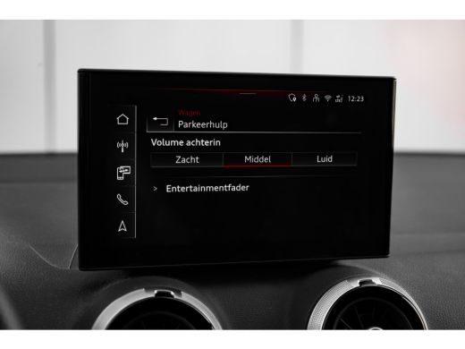 Audi Q2 35 TFSI S Edition 150pk | Matrix LED Koplampen | Comfort sleutel | Parkeerhulp Achter | Privacy Glas ActivLease financial lease