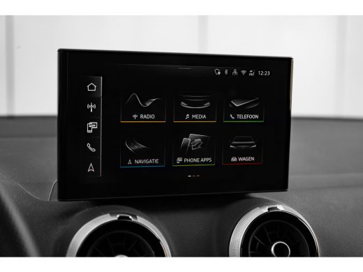 Audi Q2 35 TFSI S Edition 150pk | Matrix LED Koplampen | Comfort sleutel | Parkeerhulp Achter | Privacy Glas ActivLease financial lease