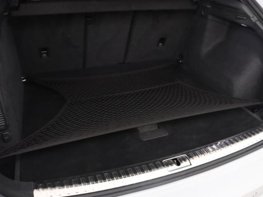 Audi Q3 45 TFSIe S edition | Leder | Stoelverwarming | Adaptive cruise | Camera | Carplay | Sfeerverlicht... ActivLease financial lease