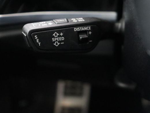 Audi Q3 45 TFSIe S edition | Leder | Stoelverwarming | Adaptive cruise | Camera | Carplay | Sfeerverlicht... ActivLease financial lease