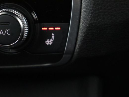 Audi Q3 45 TFSIe S edition | Leder | Stoelverwarming | Adaptive cruise | Camera | Carplay | Sfeerverlicht... ActivLease financial lease