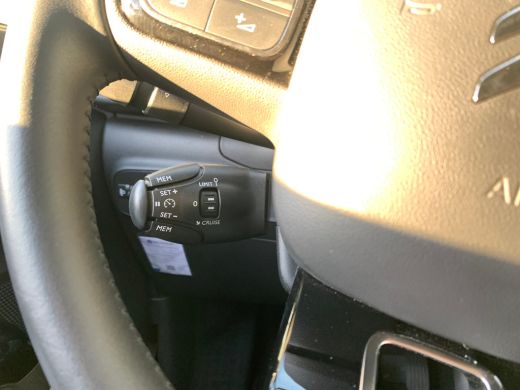 Citroën C3 1.2 PureTech Shine Airco | Camera | Cruise Control | DAB | Keyless | LED | Navi | Stoelverwarming | ActivLease financial lease