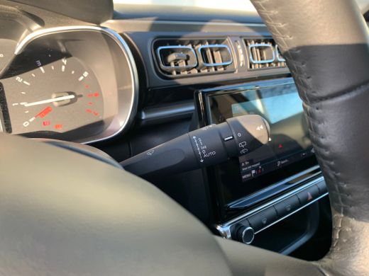 Citroën C3 1.2 PureTech Shine Airco | Camera | Cruise Control | DAB | Keyless | LED | Navi | Stoelverwarming | ActivLease financial lease