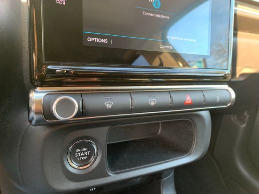 Citroën C3 1.2 PureTech Shine Airco | Camera | Cruise Control | DAB | Keyless | LED | Navi | Stoelverwarming | ActivLease financial lease