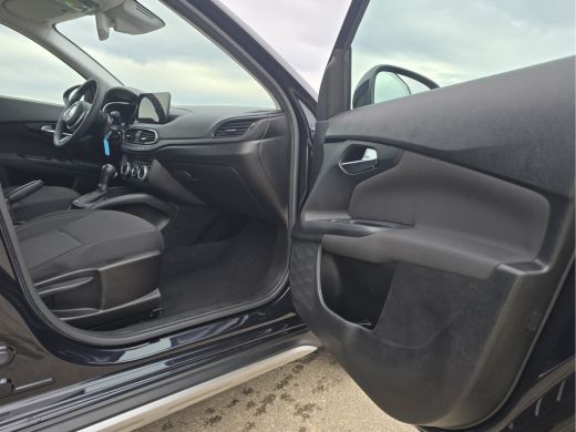 Fiat Tipo 1.5 Hybrid City - AUTOMAAT - 130 Pk - Euro 6 - Navi - ParkeerCamera ActivLease financial lease