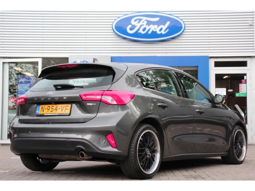 Ford Focus 1.0EB HYBRID BUSINESS | NL-AUTO! | 1E EIGENAAR! | NAVI | CAMERA | PARKEERSENSOREN | APPLE CARPLAY... ActivLease financial lease