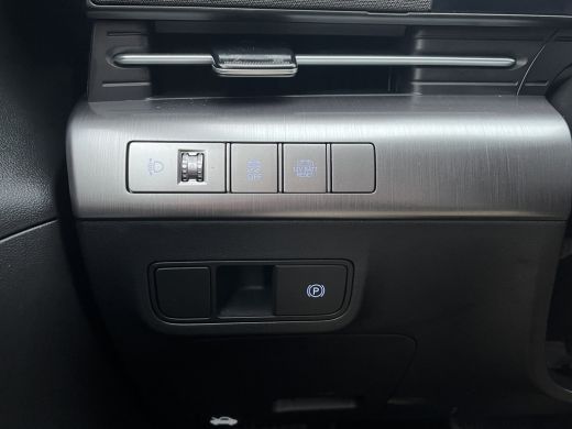 Hyundai Kona 1.6 GDI 141pk HEV Comfort | Camera | Draadloos carplay | Climate control | Adaptive cruise contro... ActivLease financial lease