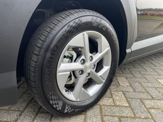 Hyundai Kona 1.6 GDI 141pk HEV Comfort | Camera | Draadloos carplay | Climate control | Adaptive cruise contro... ActivLease financial lease