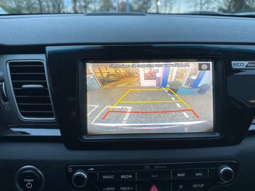 Kia e-Niro ExecutiveLine 64 kWh | NL-AUTO! | CAMERA | STOELVERWARMING-VERKOELING INCL MEMORY | DODE HOEK | A... ActivLease financial lease