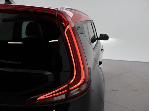 Kia e-Soul 64 kWh AUT. + HARMAN/KARDON | CAMERA | SFEERVERL. | ADAPTIVE CRUISE | STUURVERW. | STOELVERWARMING ActivLease financial lease