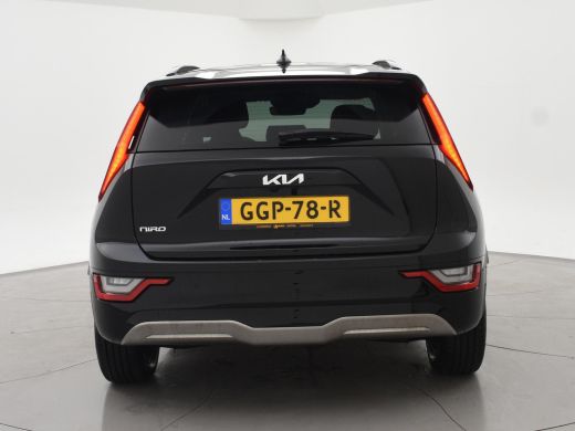 Kia Niro EV EXECUTIVELINE 64.8 kWh + SCHUIFDAK | LEDER | HARMAN/KARDON | STOELVENTILATIE | HEAD-UP ActivLease financial lease