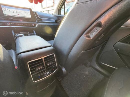 Kia Sportage 1.6 T PHEV AWD Dynamic Line Edition Automaat , Electr voorstoelen , elect achter klep , Dodehoek ... ActivLease financial lease