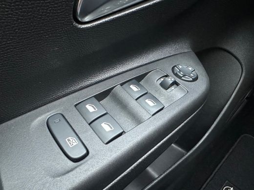 Opel Corsa 1.2 100PK Elegance | CAMERA| PARKEERSENSOREN V+A| CRUISE CONTROL| DAB| AIRCO| ActivLease financial lease