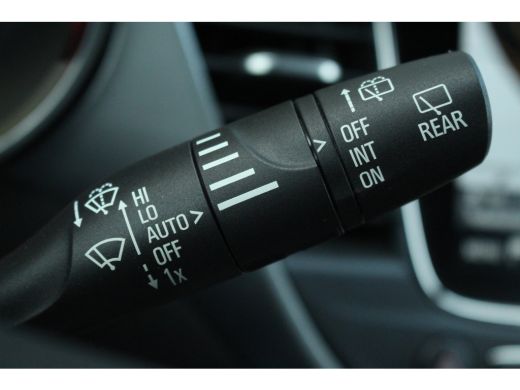 Opel Crossland X 1.2 Turbo Innovation Aut. | Navi | Parkeersens. | Carplay | Cruise & Climate | LMV | Navi | Parke... ActivLease financial lease