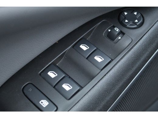 Opel Crossland X 1.2 Turbo Innovation Aut. | Navi | Parkeersens. | Carplay | Cruise & Climate | LMV | Navi | Parke... ActivLease financial lease