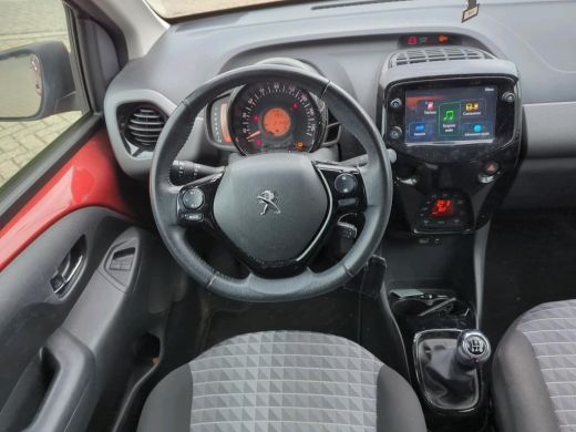 Peugeot 108 1.0 e-VTi Allure | Navi by app | Camera | Climate control | LED | Mistlampen | 21.500km | ActivLease financial lease