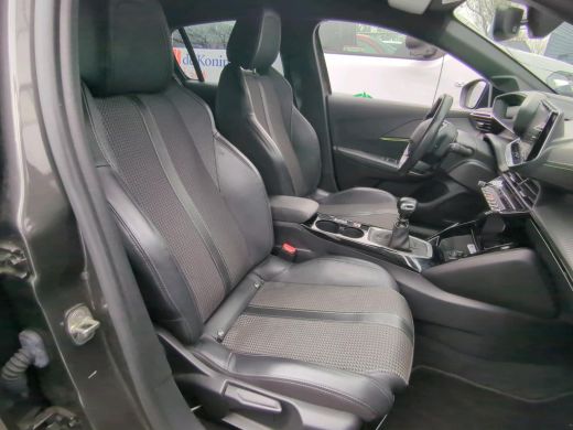 Peugeot 208 1.2 PureTech GT-Line | Navi by app | Camera | Full LED | All season | Apple carplay | ActivLease financial lease