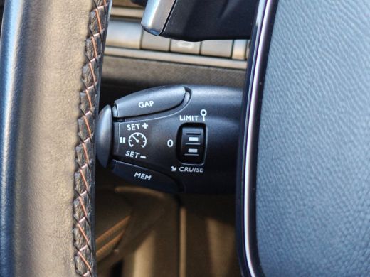Peugeot 3008 1.2 PureTech GT Line Avantage | Achterbank in delen neerklapbaar | Apple Carplay/Android Auto|tel... ActivLease financial lease