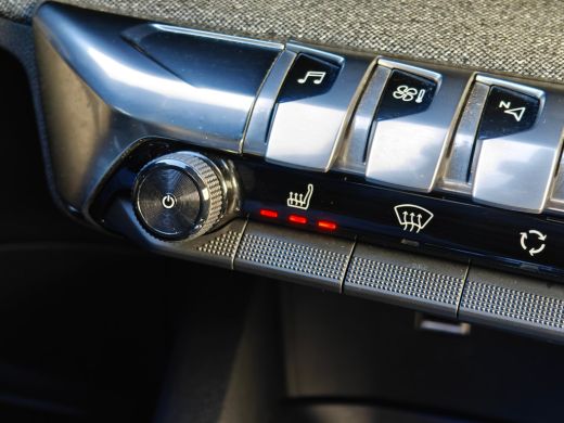 Peugeot 3008 1.2 PureTech GT Line Avantage | Achterbank in delen neerklapbaar | Apple Carplay/Android Auto|tel... ActivLease financial lease