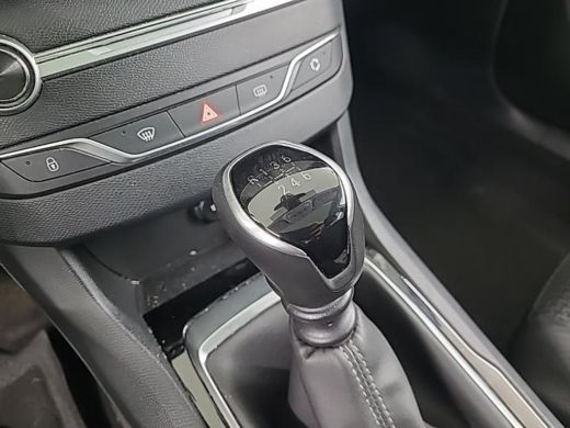 Peugeot 308 1.2 PureTech Executive | Panorama | Navi | Camera | ActivLease financial lease