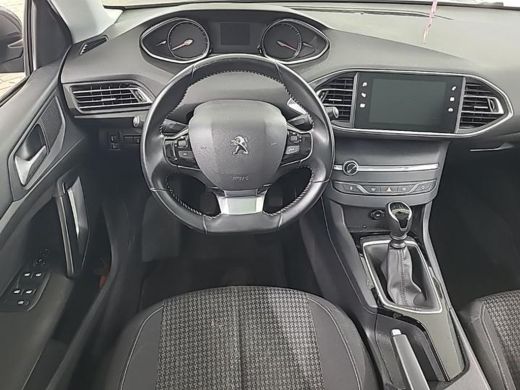 Peugeot 308 1.2 PureTech Executive | Panorama | Navi | Camera | ActivLease financial lease