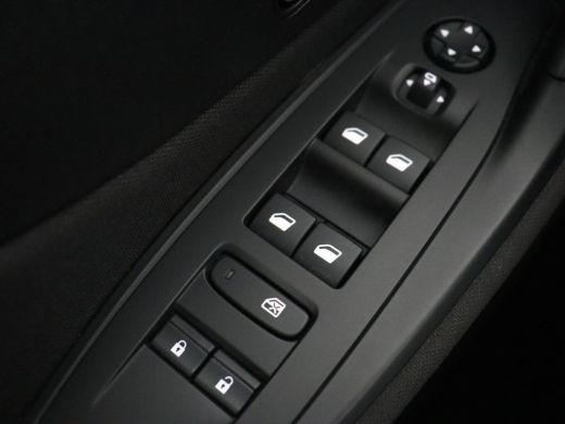 Peugeot 308 1.6 PHEV Active Pack Business | Stoelverwarming | Half leder | Sportstoelen | Carplay | Parkeerhu... ActivLease financial lease