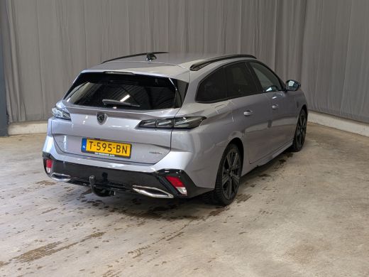 Peugeot 308 SW 1.6 Plug-in Hybrid 180 GT Airco | 360 Camera | Cruise Control Adaptief | LED | LMV 18" | PDC V... ActivLease financial lease