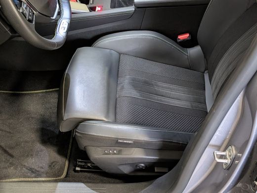 Peugeot 308 SW 1.6 Plug-in Hybrid 180 GT Airco | 360 Camera | Cruise Control Adaptief | LED | LMV 18" | PDC V... ActivLease financial lease