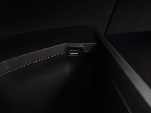 Peugeot 5008 1.2 Hybrid 136 Allure | 2 stoelen op derde rij | Achteruitrijcamera | Apple Carplay/Android Auto|... ActivLease financial lease