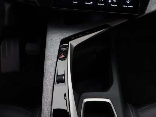 Peugeot 5008 1.2 Hybrid 136 Allure Automaat | 2 stoelen op derde rij | Achteruitrijcamera | Apple Carplay/Andr... ActivLease financial lease