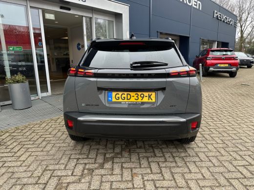 Peugeot e-2008 EV GT 54 kWh | 11 kW lader | Achterbank in delen neerklapbaar | Achteruitrijcamera ActivLease financial lease