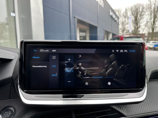 Peugeot e-2008 EV GT 54 kWh | 11 kW lader | Achterbank in delen neerklapbaar | Achteruitrijcamera ActivLease financial lease