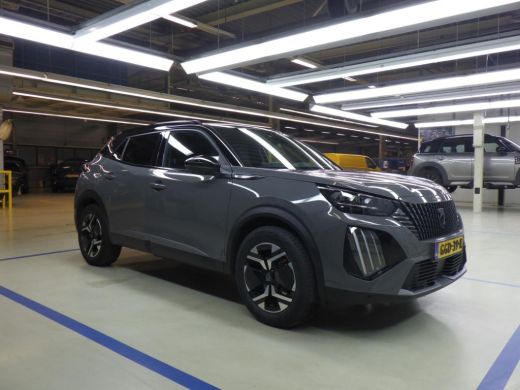 Peugeot e-2008 EV GT 54 kWh | 11 kW lader | Achterbank in delen neerklapbaar | Achteruitrijcamera ActivLease financial lease