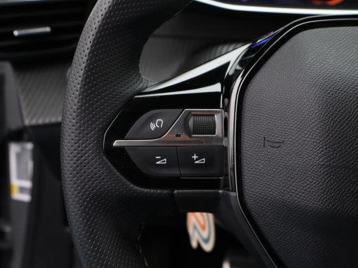 Peugeot e-2008 EV GT 54 kWh Automaat | 11 kW lader | Achteruitrijcamera | Airco (automatisch) ActivLease financial lease