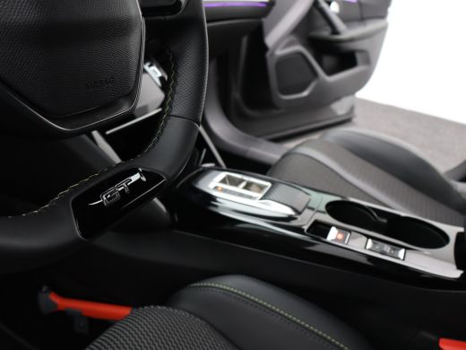 Peugeot e-2008 EV GT 54 kWh Automaat | 11 kW lader | Achteruitrijcamera | Airco (automatisch) ActivLease financial lease