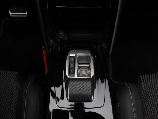 Peugeot e-2008 EV GT 54 kWh Automaat | 11 kW lader | Achteruitrijcamera | Airco (automatisch) ActivLease financial lease