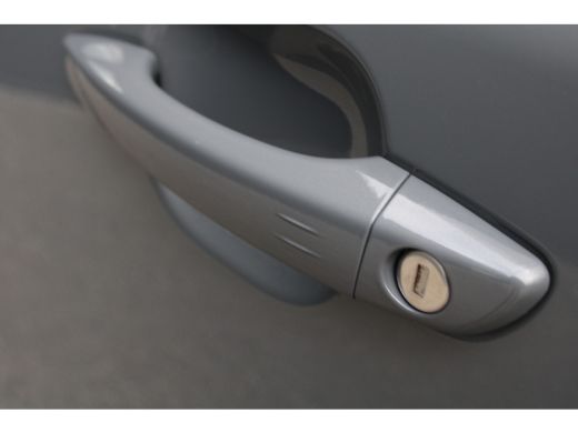 Peugeot e-2008 EV GT 54 kWh | Navigatie | Camera | Fase 3 laden | Nieuw model | BTW | Apple carplay | ActivLease financial lease