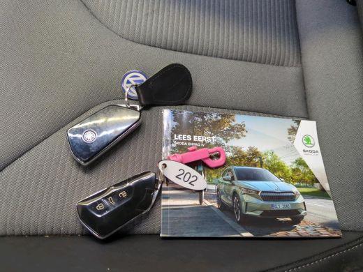 Skoda Enyaq iV 60 | Trekhaak | Panorama | Navi | ActivLease financial lease
